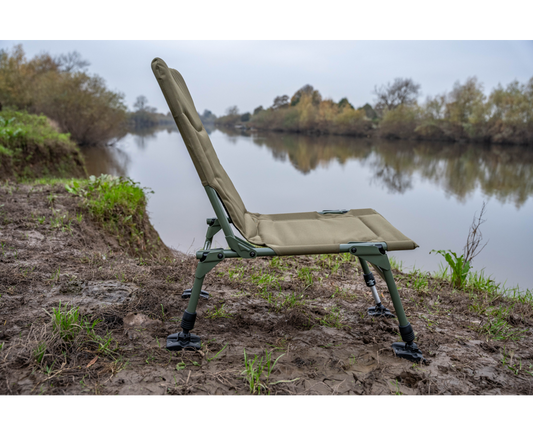 Classic specialist chair